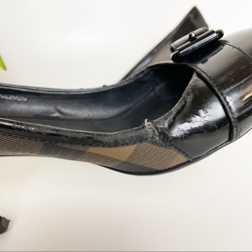 Burberry Black Smoke Check Coated Canvas Patent Leather Buckle Round 39.5 Pumps - Picture 11 of 16